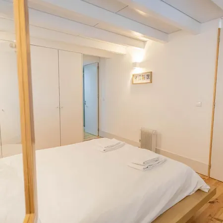 Veiga Garden House Apartment *